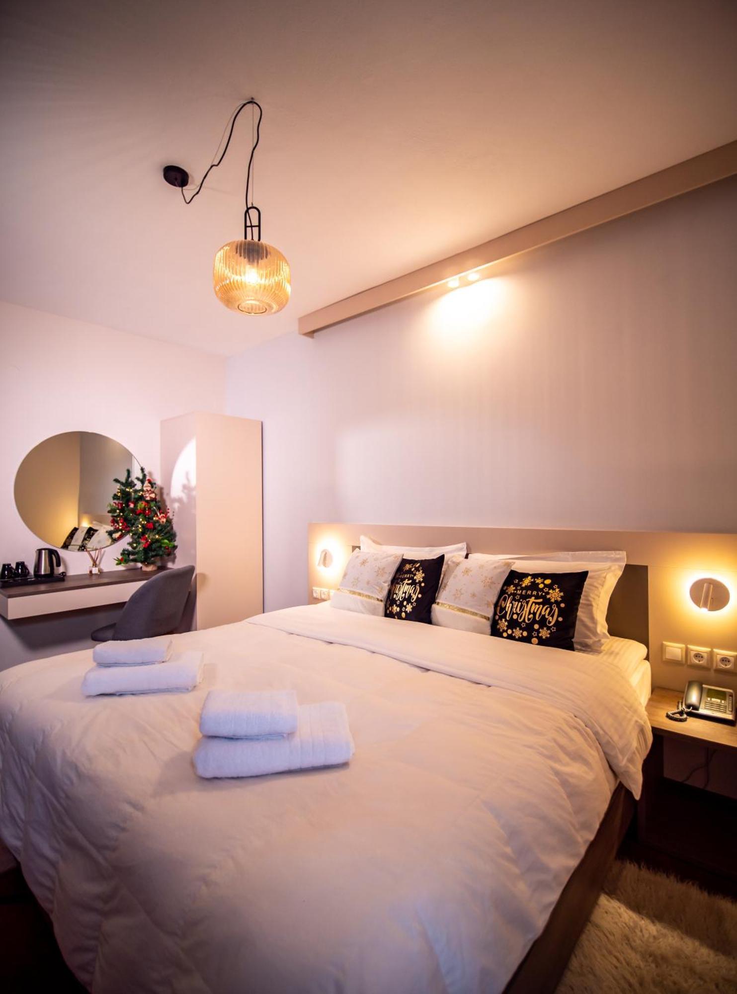 Erofili Hotel & Suites Portaria  Ngoại thất bức ảnh